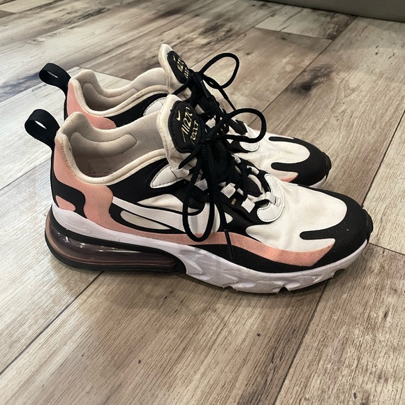 Nike Air Max 270 React - Picture 1 of 6